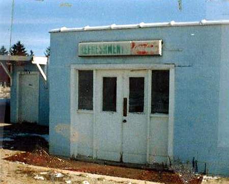 Skyway Drive-In Theatre - Skyway Snackbar 1987 Courtesy Outdoor Moovies (newer photo)